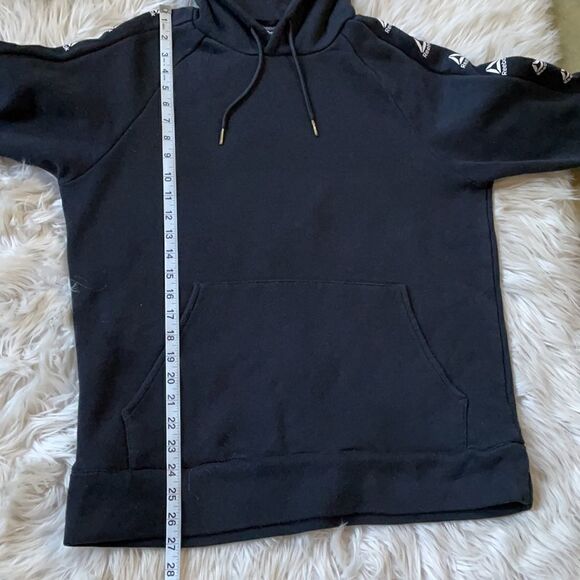 Men’s Reebok Black Pullover Hoodie with Logos and Kangaroo Pocket (Medium) - Picture 15 of 16